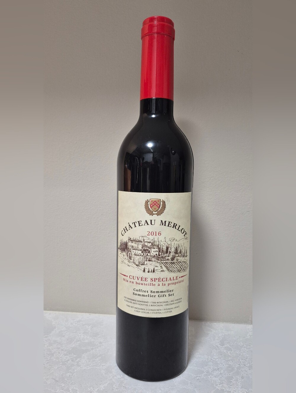 Novelty Wine Bottle Hidden Storage Case 🍷